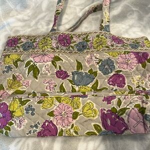 Vera Bradley medium tote bag